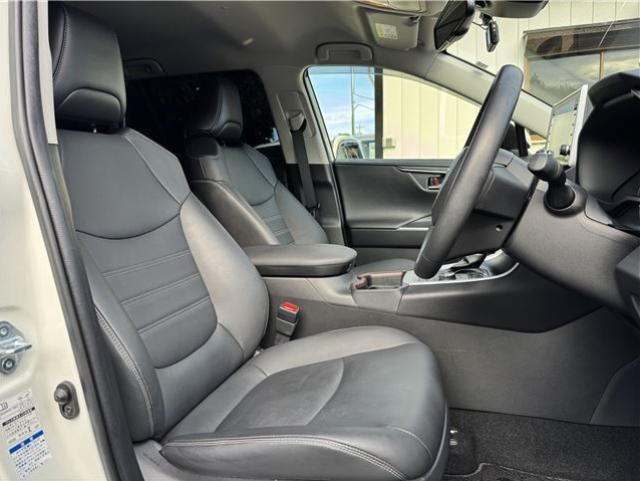 TOYOTA RAV4 2021