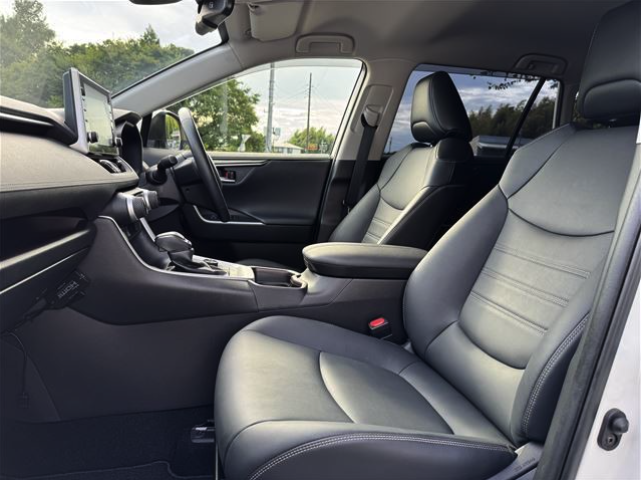 TOYOTA RAV4 2021