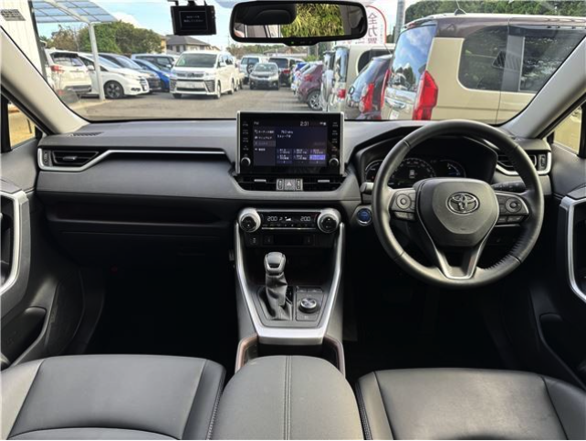 TOYOTA RAV4 2021