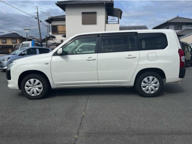 TOYOTA SUCCEED 2018