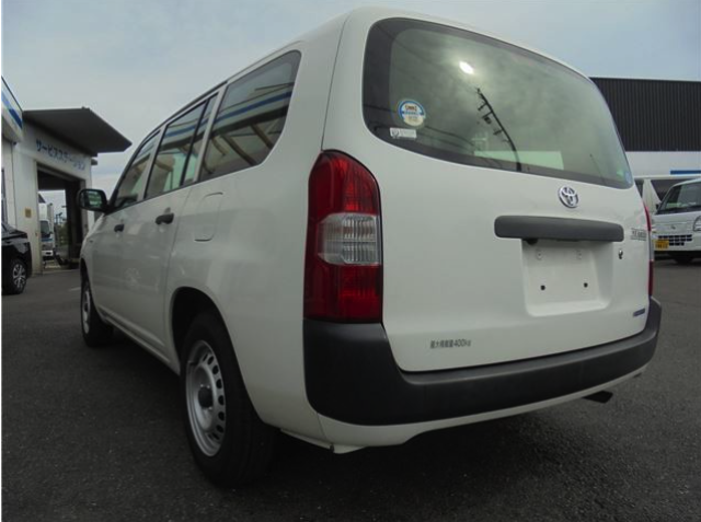 TOYOTA SUCCEED 2019