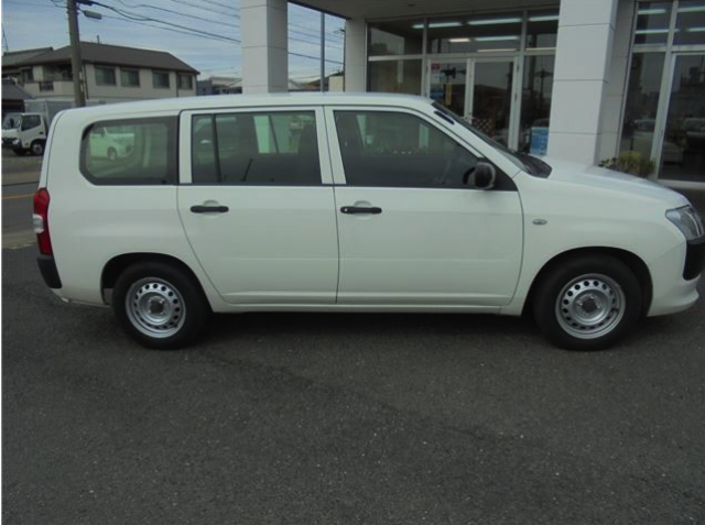 TOYOTA SUCCEED 2019