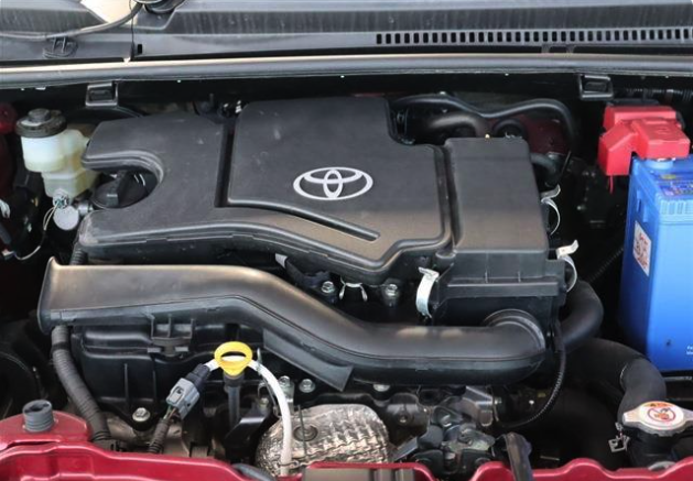 TOYOTA VITZ 2019