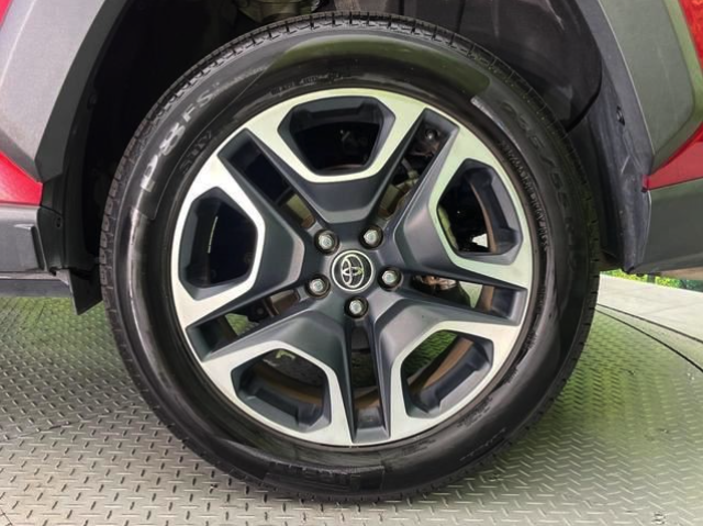 TOYOTA RAV4 2019