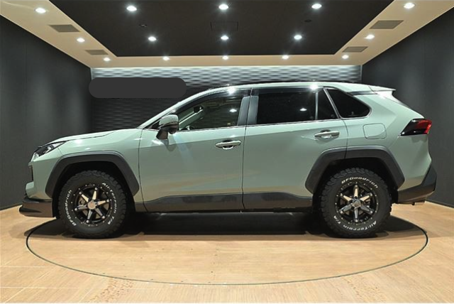TOYOTA RAV4 2021