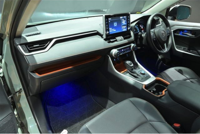 TOYOTA RAV4 2021
