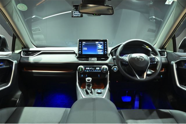 TOYOTA RAV4 2021