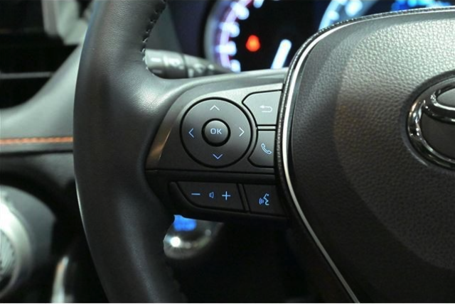 TOYOTA RAV4 2021