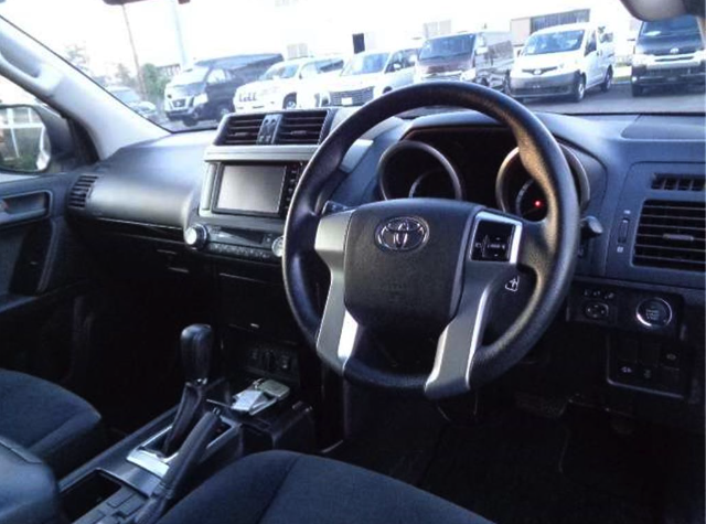 TOYOTA LANDCRUISER PRADO 2016
