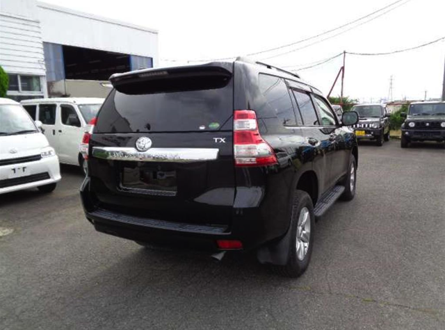 TOYOTA LANDCRUISER PRADO 2017