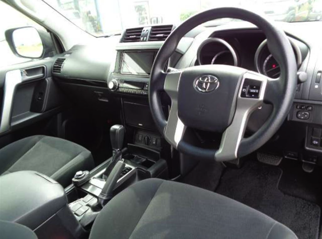TOYOTA LANDCRUISER PRADO 2017