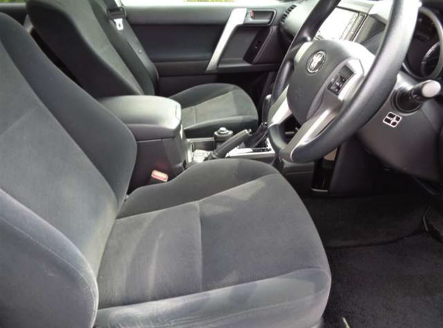 TOYOTA LANDCRUISER PRADO 2017