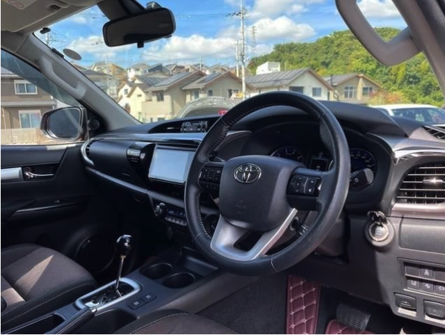 TOYOTA HILUX 2018