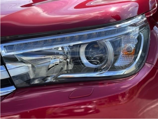 TOYOTA HILUX 2018