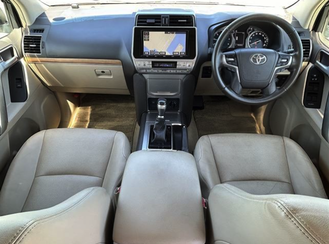 TOYOTA LANDCRUISER PRADO 2018