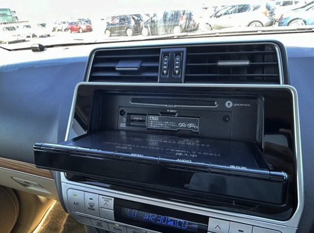 TOYOTA LANDCRUISER PRADO 2018