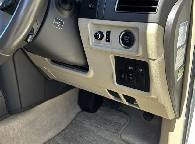 TOYOTA LANDCRUISER PRADO 2018