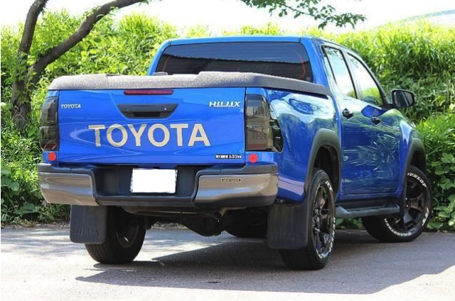 TOYOTA HILUX 2019