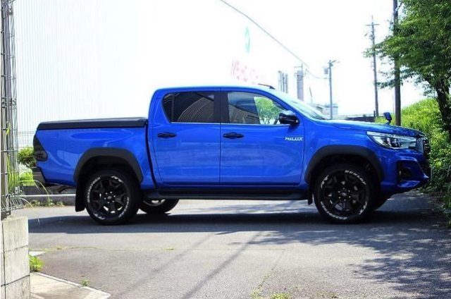 TOYOTA HILUX 2019