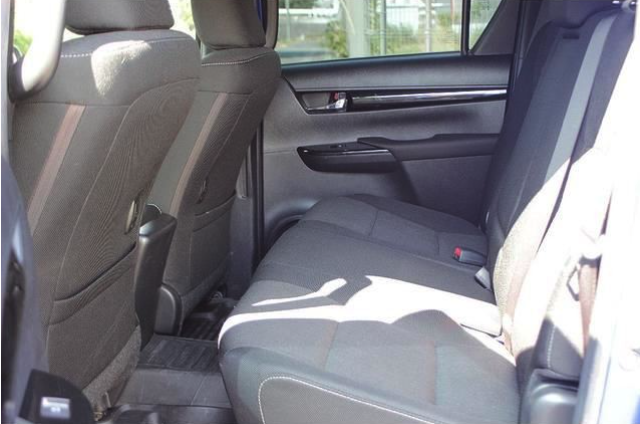 TOYOTA HILUX 2019