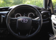TOYOTA HILUX 2019
