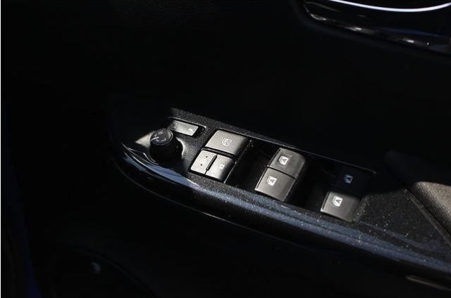 TOYOTA HILUX 2019