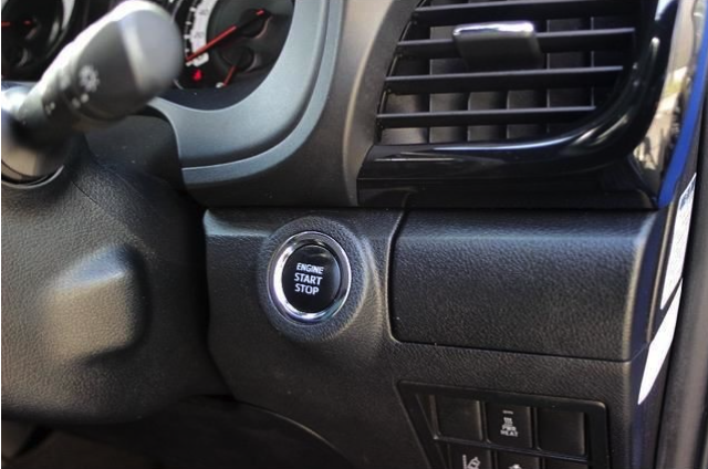 TOYOTA HILUX 2019