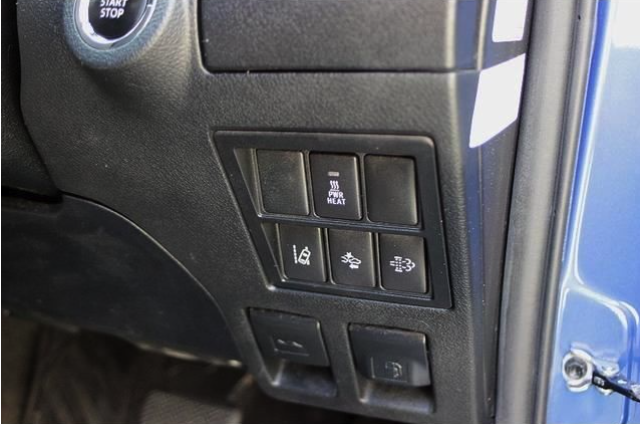 TOYOTA HILUX 2019