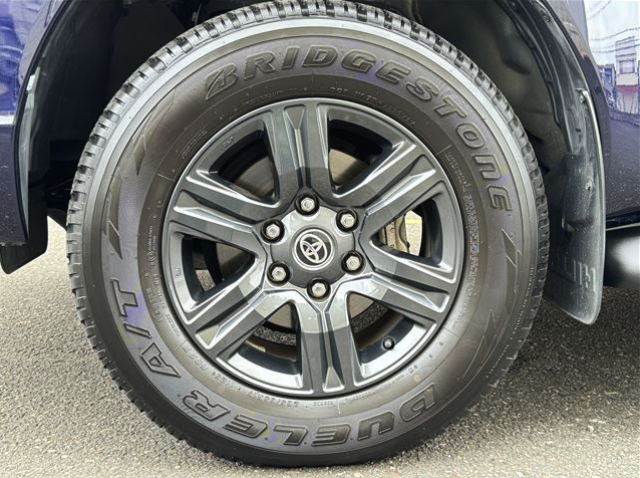 TOYOTA HILUX 2021
