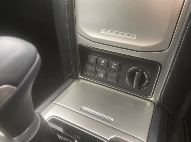 TOYOTA LANDCRUISER PRADO 2019