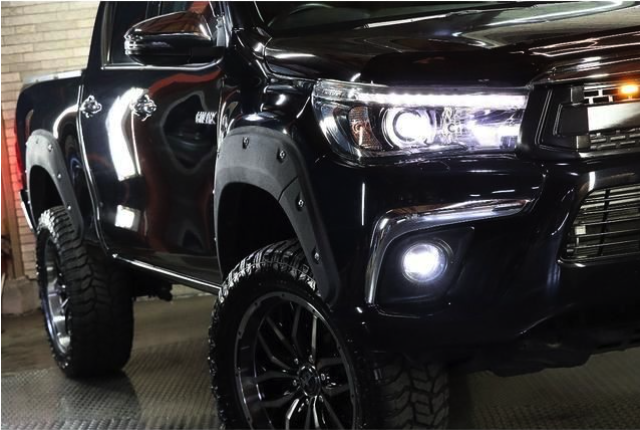 TOYOTA HILUX 2018