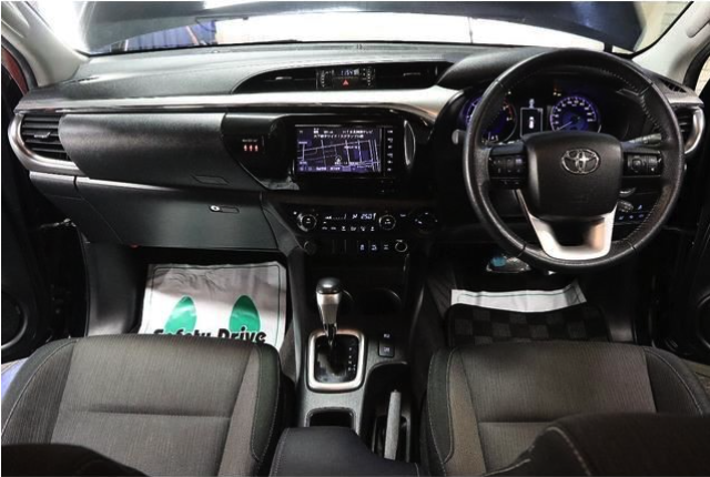 TOYOTA HILUX 2018
