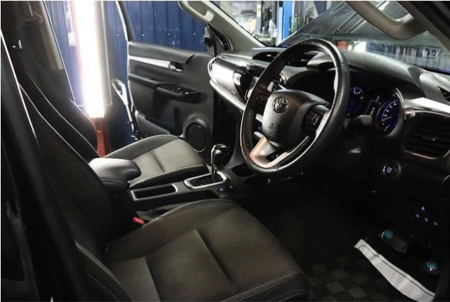 TOYOTA HILUX 2018