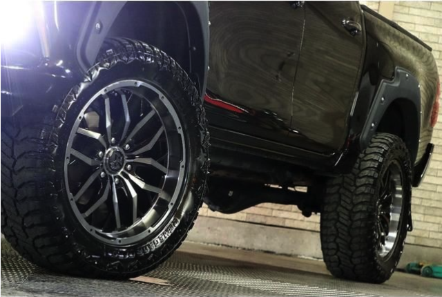TOYOTA HILUX 2018