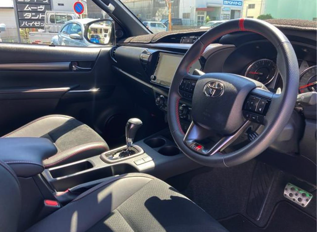 TOYOTA HILUX 2023 GR