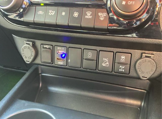 TOYOTA HILUX 2023 GR