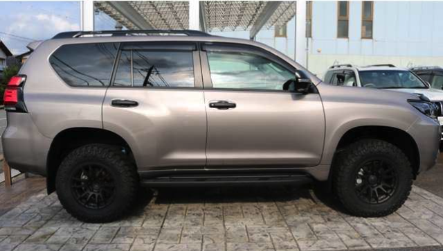 TOYOTA LANDCRUISER PRADO 2023