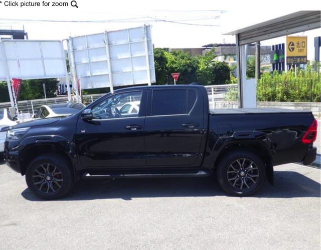 TOYOTA HILUX 2024 GR