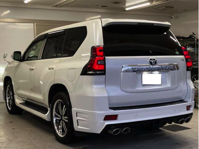 TOYOTA LANDCRUISER PRADO 2019