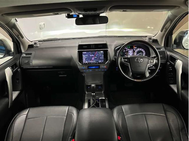 TOYOTA LANDCRUISER PRADO 2019