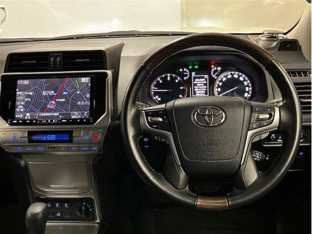 TOYOTA LANDCRUISER PRADO 2019