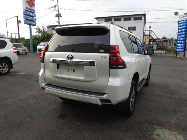 TOYOTA LANDCRUISER PRADO 2017