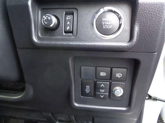 TOYOTA LANDCRUISER PRADO 2017