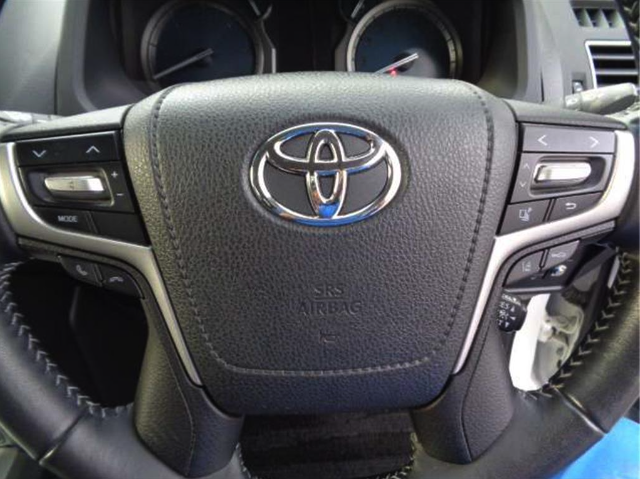 TOYOTA LANDCRUISER PRADO 2017