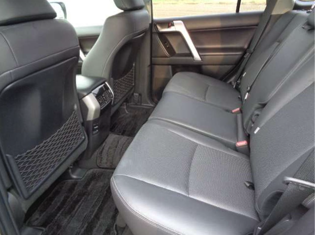 TOYOTA LANDCRUISER PRADO 2017