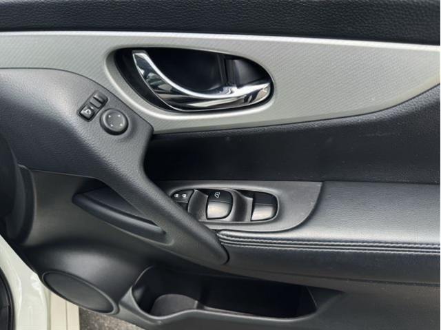NISSAN X TRAIL 2016