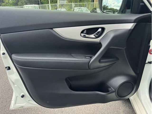 NISSAN X TRAIL 2016