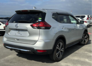 NISSAN X-TRAIL 2018