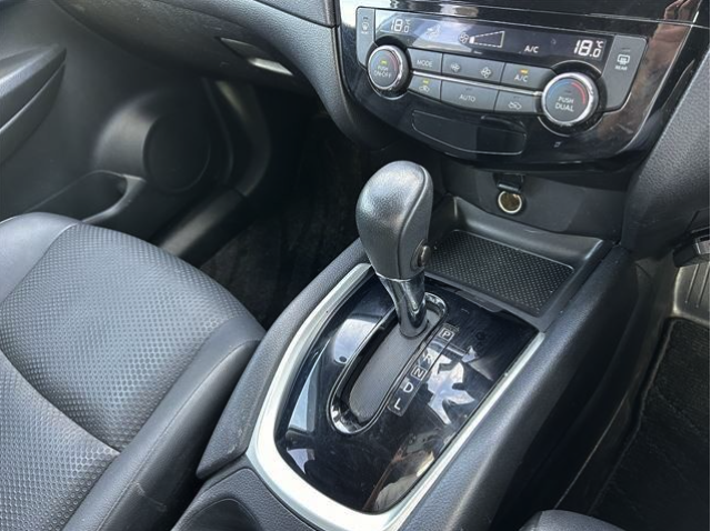 NISSAN X-TRAIL 2018