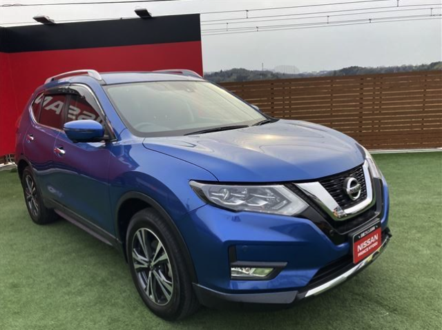 NISSAN X-TRAIL 2018